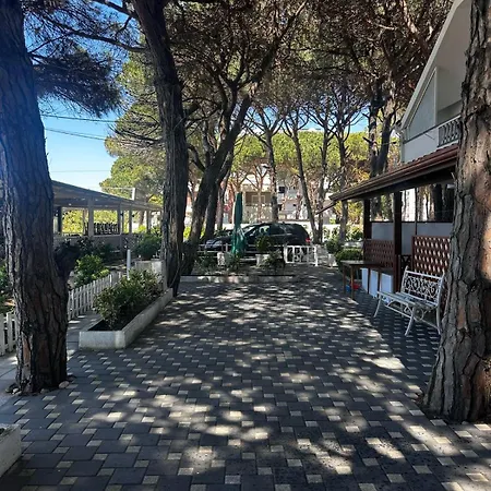 Reni & Appartments 3*